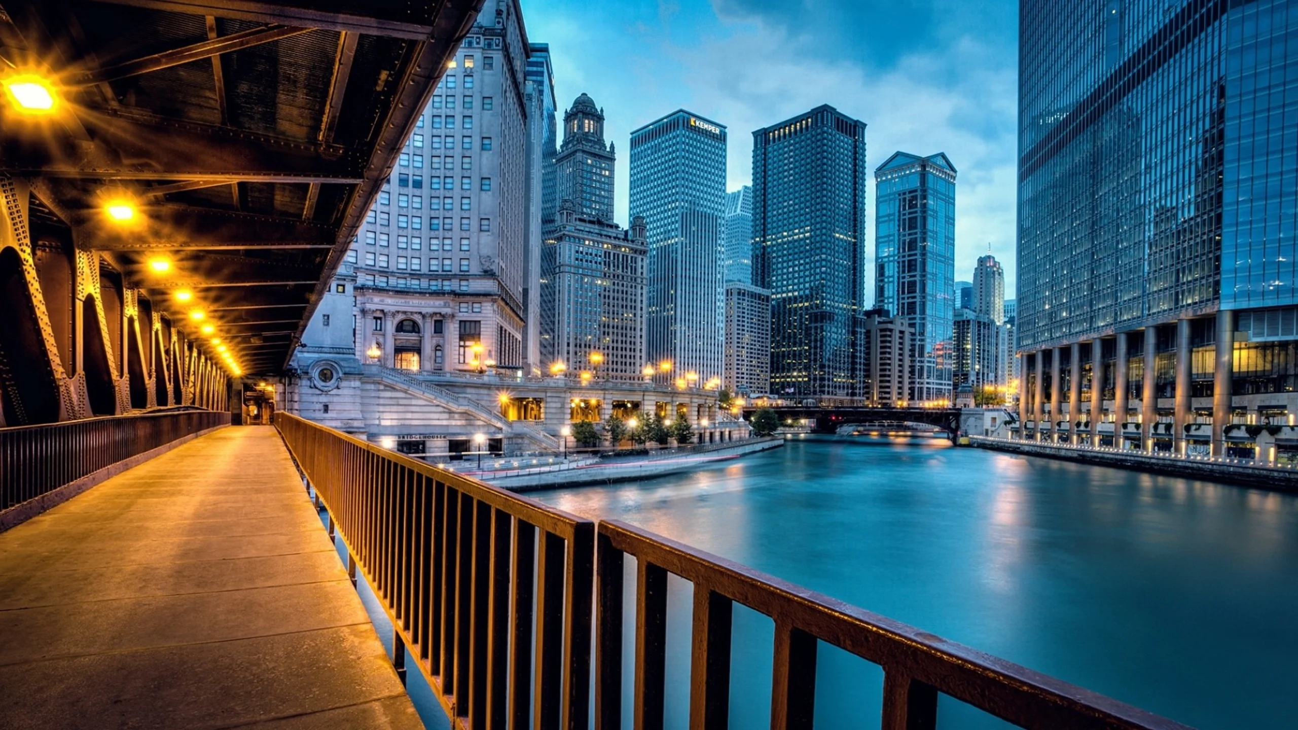 Limo Service Chicago North Suburbs